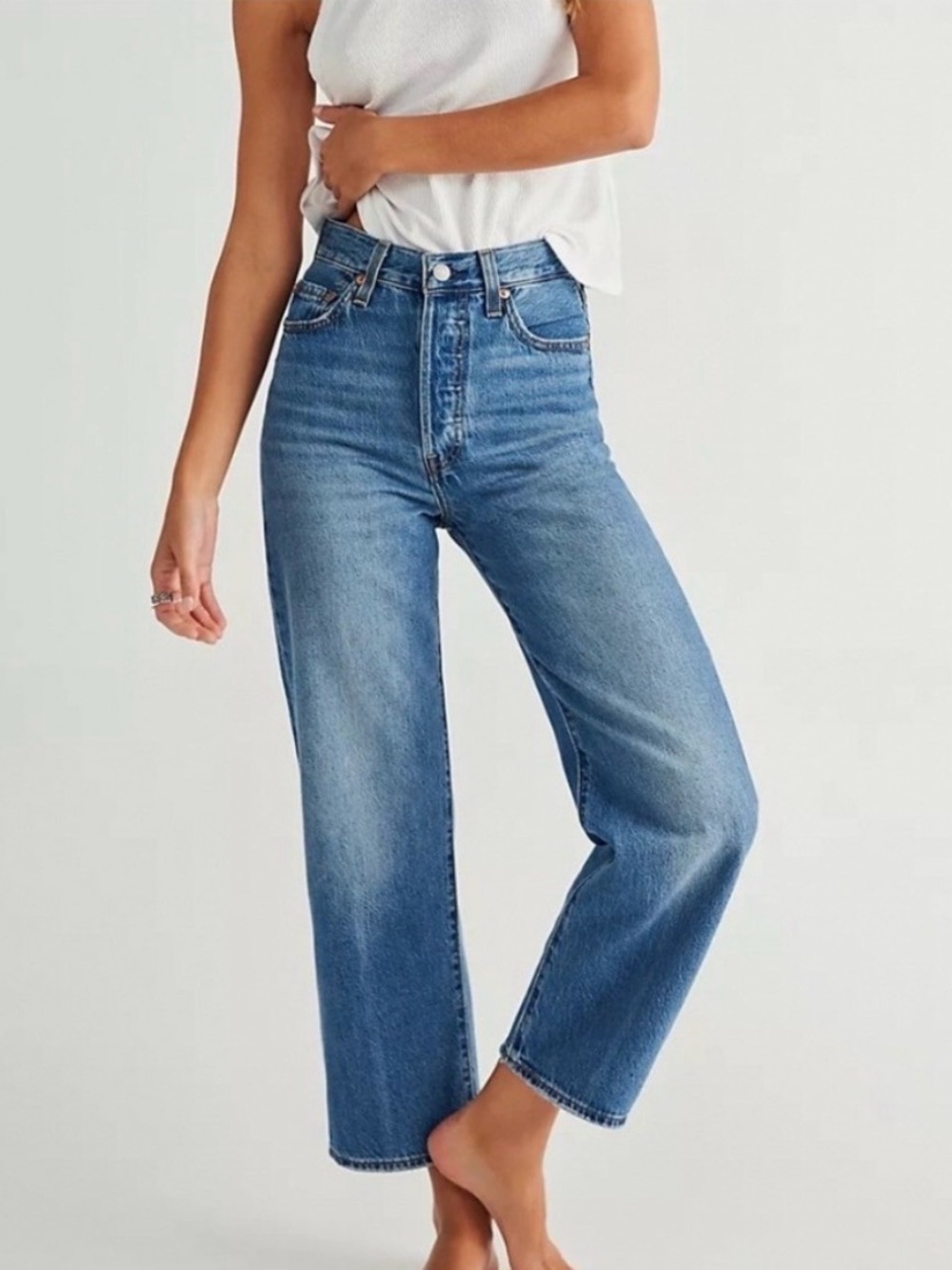 Levi’s Ribcage Straight Ankle High Rise Jeans Hidden Button Fly Womens Size 25